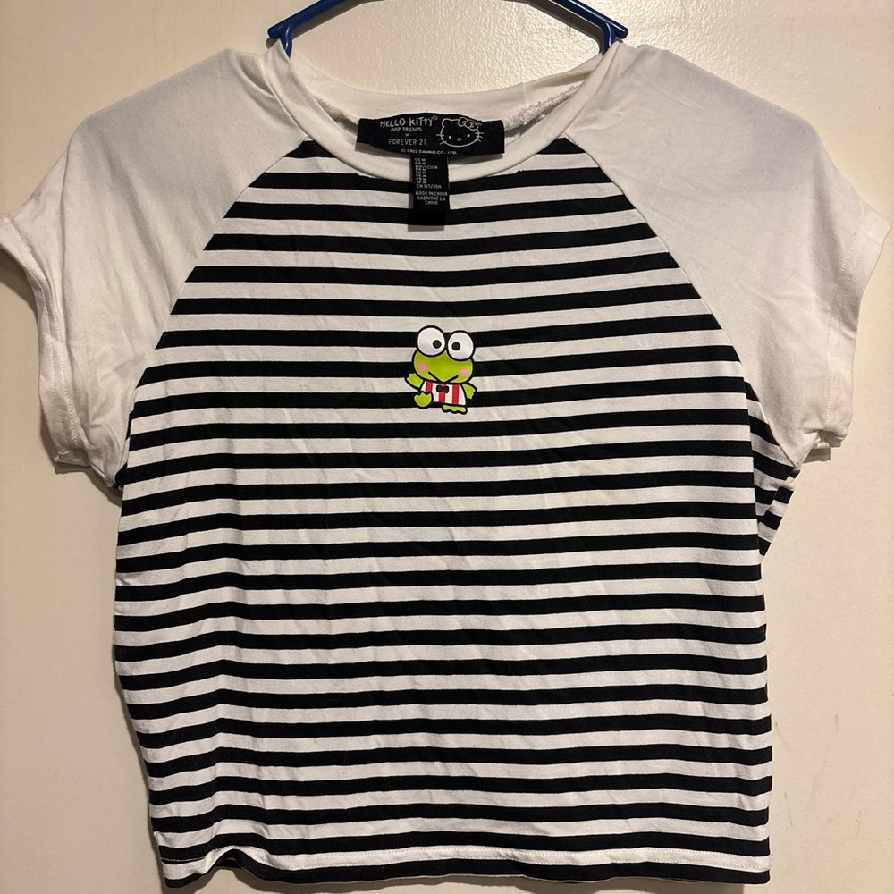 Forever 21 Black and White Striped Crop Top